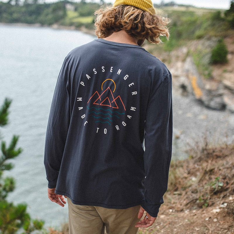 Escapism Recyceltes Langarm-T-Shirt – Verblasstes Schwarz