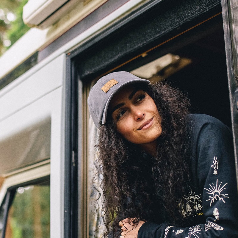 Canopy Recycelte Baumwolle Snapback Kappe – Mittelgrau