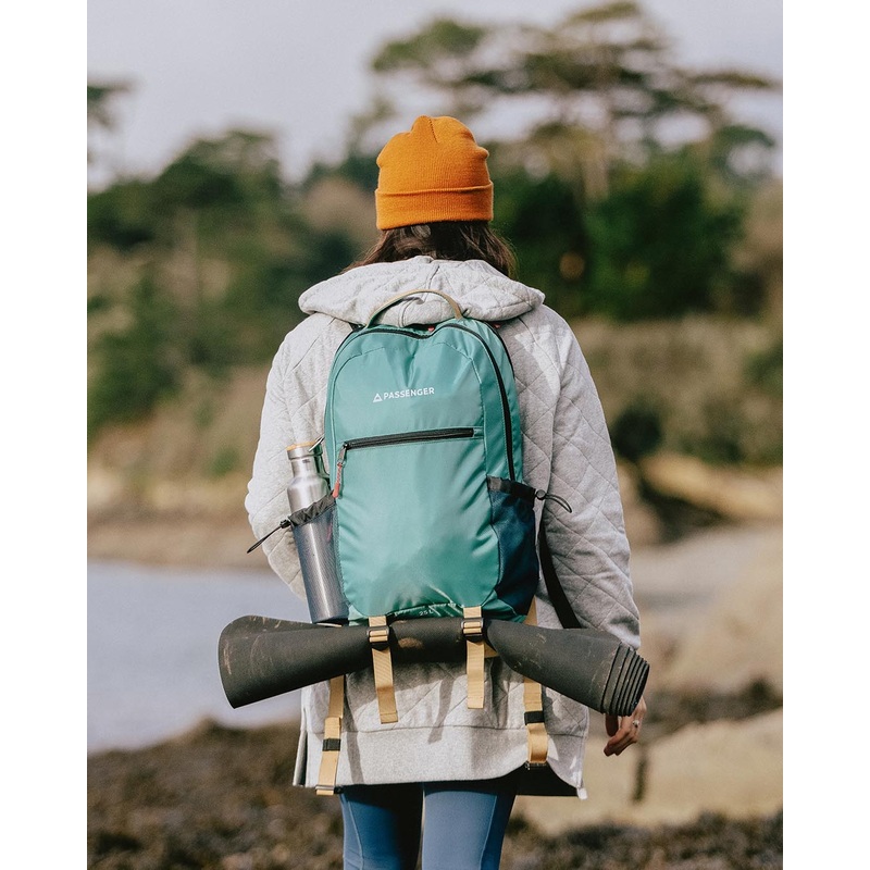 Canyon Recycelter 25L Rucksack – Tiefsee