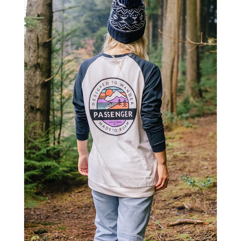 Wilds Oversized Langarmshirt aus recycelter Baumwolle – Tiefes Marineblau