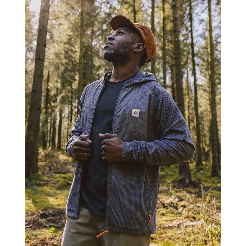 Beyond Recyceltes Fleece mit Reiverschluss – Holzkohle