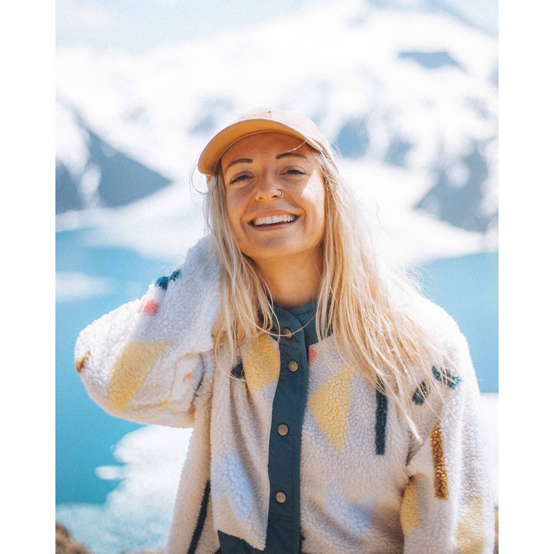 Clover Recyceltes Tiefflor-Sherpa-Fleece – Off White Geo