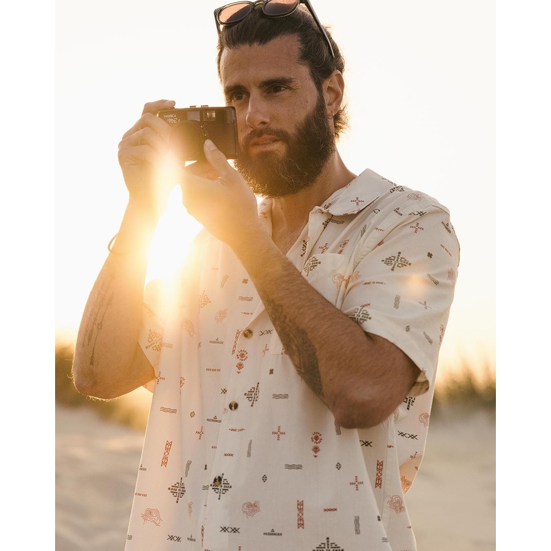 Cove Bio-Baumwolle Kurzarmhemd – Birke Made To Roam