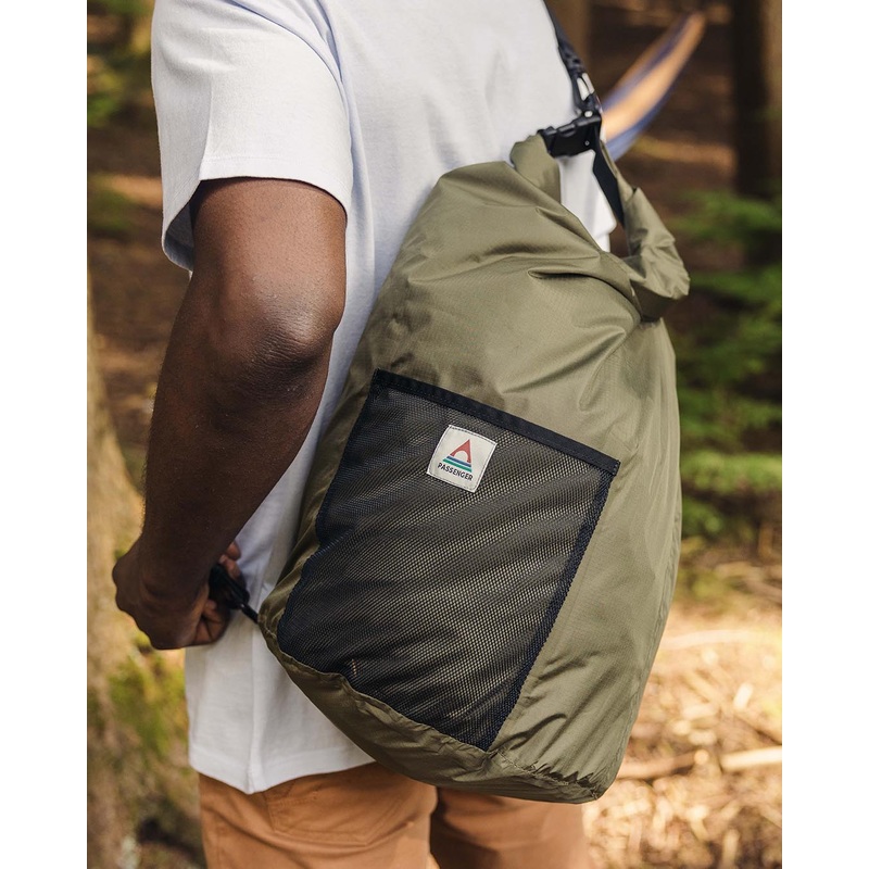 Raft recycelte 30L Trockentasche – Khaki