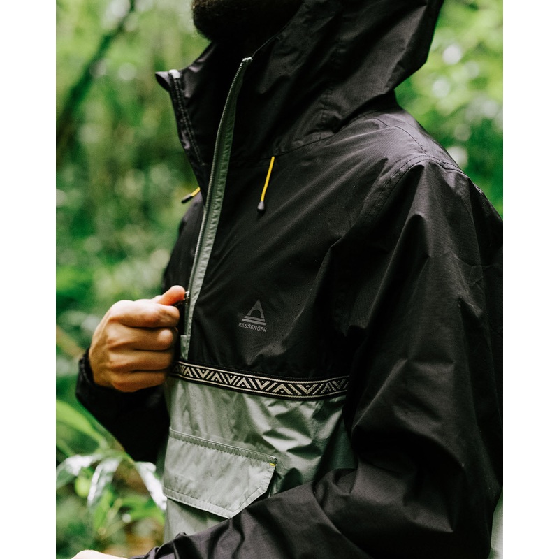 Flow 1/2 Zip Recycelte Wasserabweisende Jacke – Echtes Schwarz/Pistazie