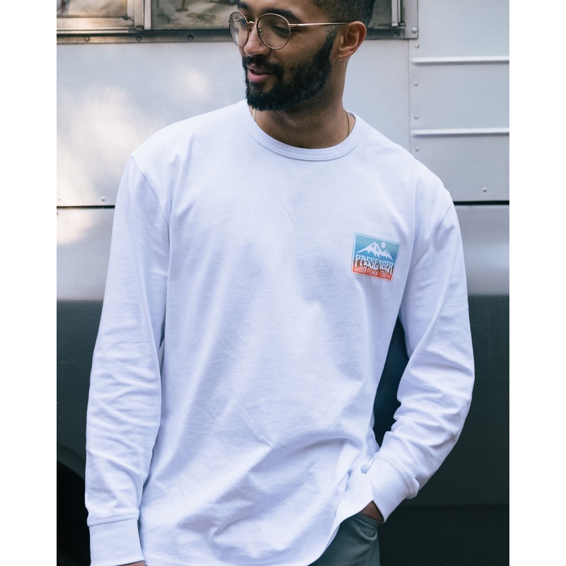 Grounded Bio entspannt geschnittenes Langarmshirt – Wei