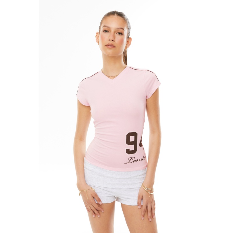 London 94 V-Neck Sporty Tee|3XS|2XS|XS|S|M|L|XL
