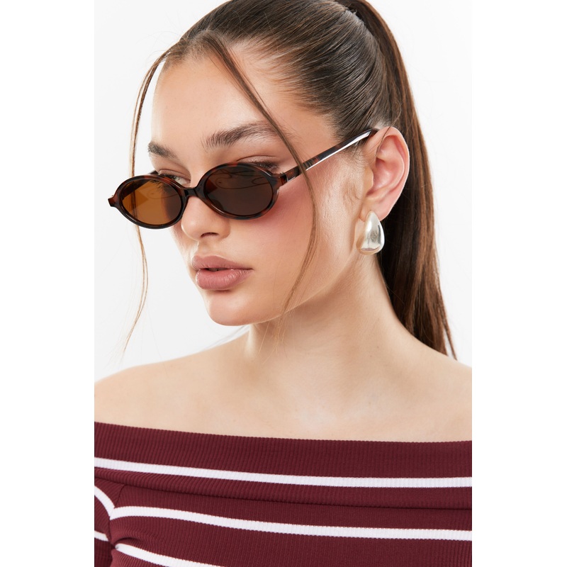 Addie Classic Oval Sunglasses|OS