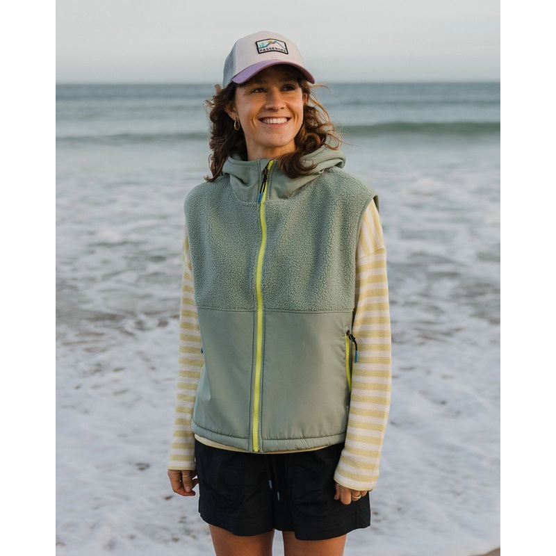 Beebalm Recyceltes Sherpa-Fleece-Top – Pistazie