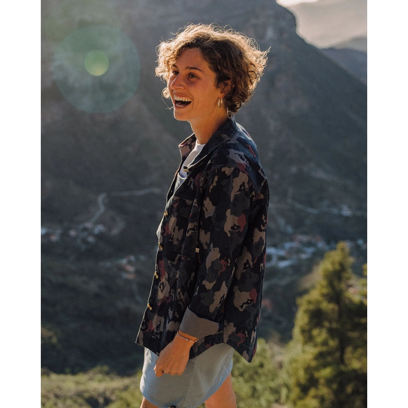 Coral Organic Langarmshirt – Ahorn Camo