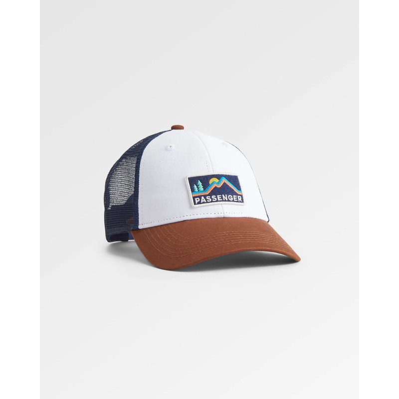 Made To Roam Trucker Kappe – Sattes Marineblau/Gummi
