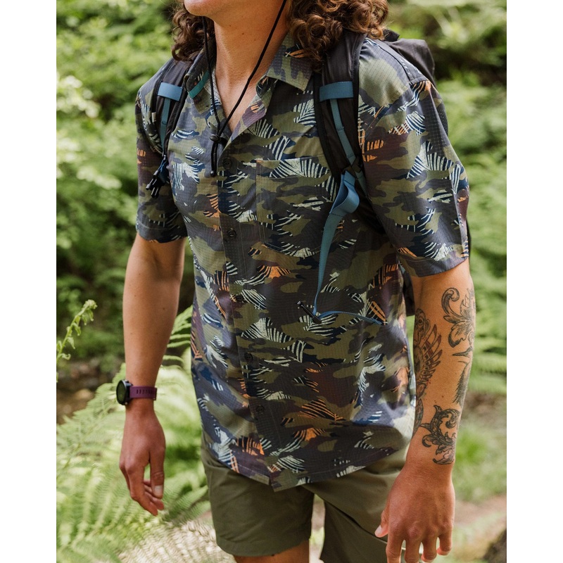 365 Bedrucktes Aktiv-Shirt – Palmen-Camo Apricot