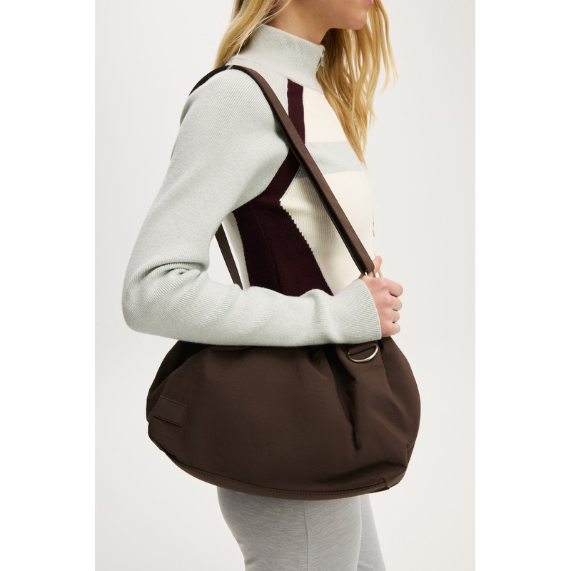 Active Scrunch Crossbody Bag|OS