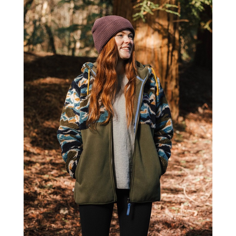 Nestling Recyceltes Polar-geftterte Sherpa-Fleece – Bergszenen-Khaki