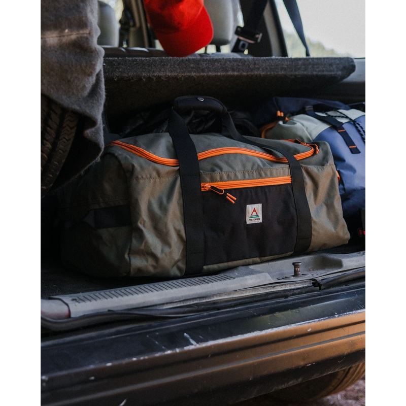 Boondocker Recycelte 30L Reisetasche – Echtes Schwarz/ Khaki