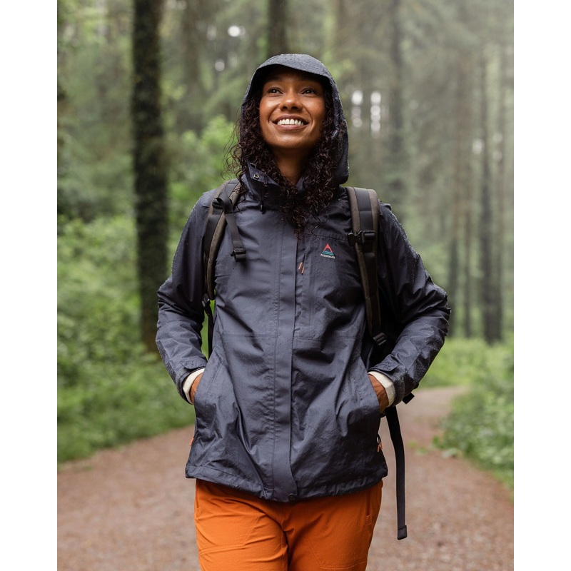 Trailscape Damen-Regenjacke aus recyceltem, wasserabweisendem Material – Holzkohle