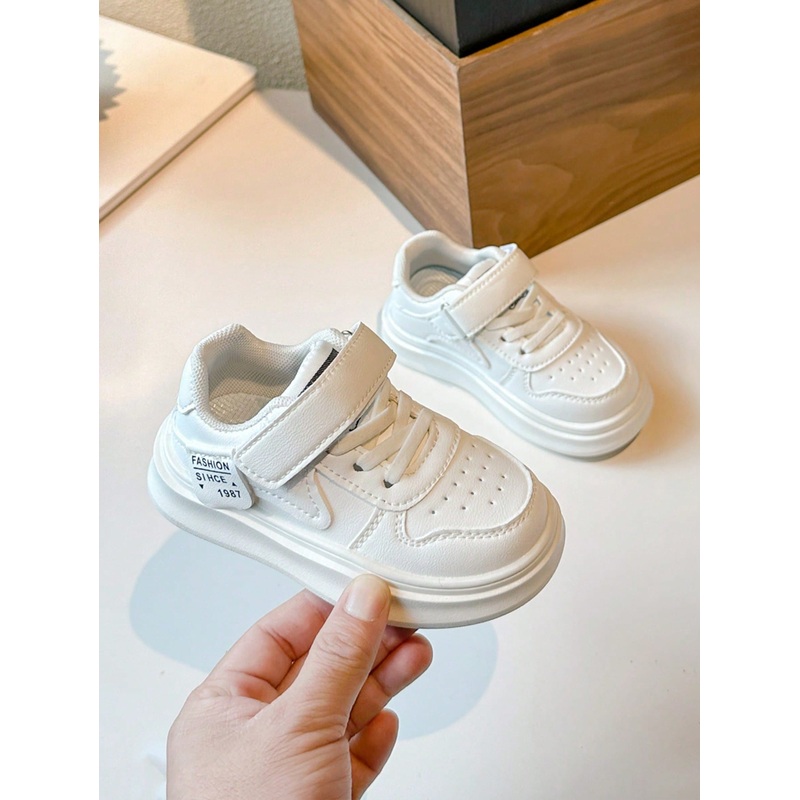 1 Pair Kids’ Fashion Lightweight Casual Soft Rubber Sole Sneakers