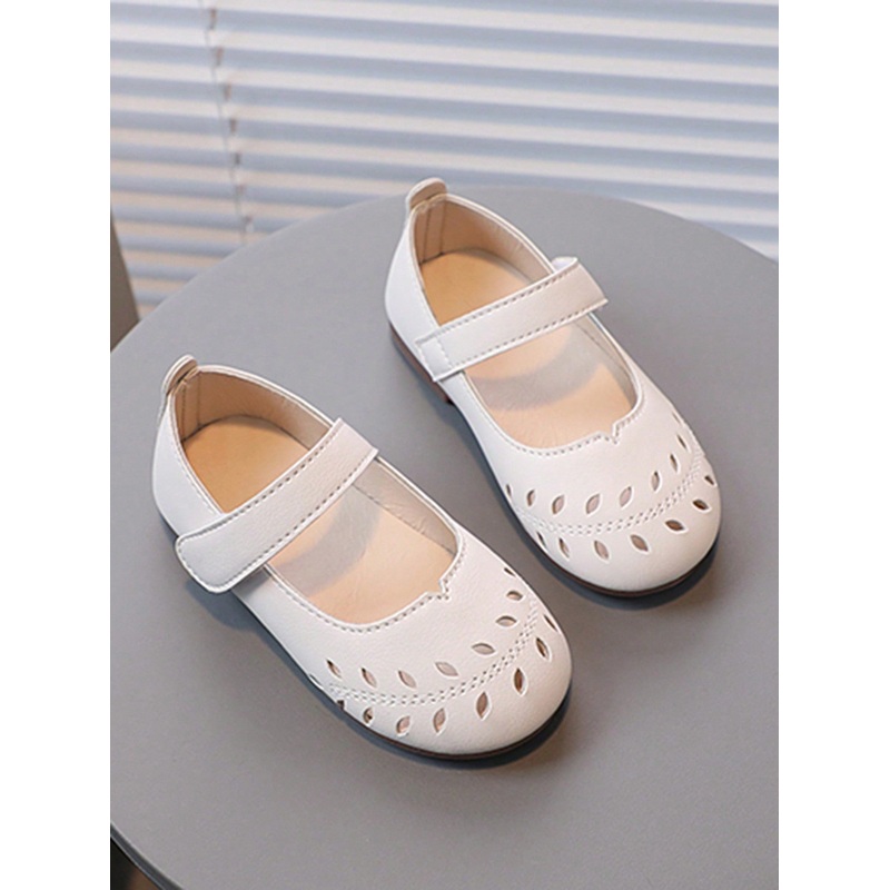 1 Pair Beige Flat Baby Shoes|EUR24
