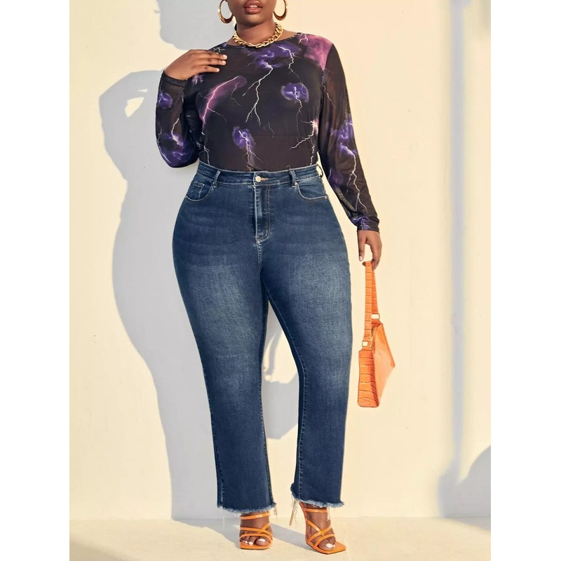 Plus Bleach Wash Raw Hem Jeans